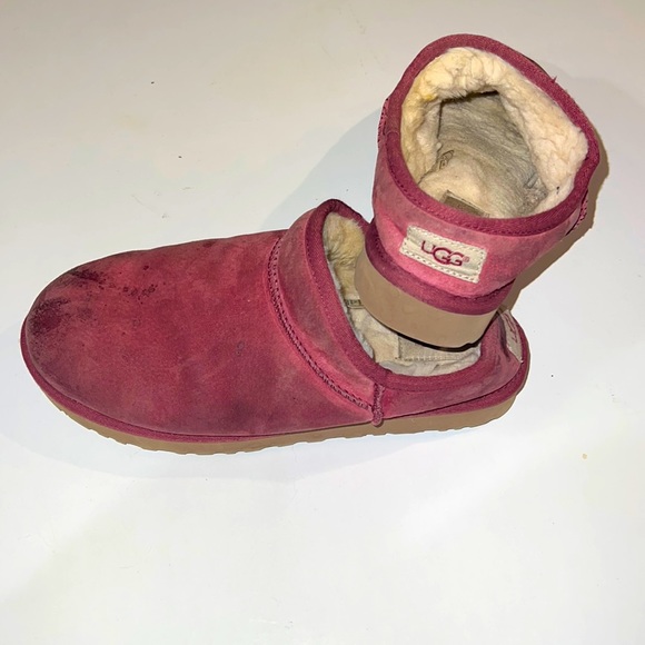 UGG Shoes - Slip on UGG US-size 10 dark mauve/maroon color